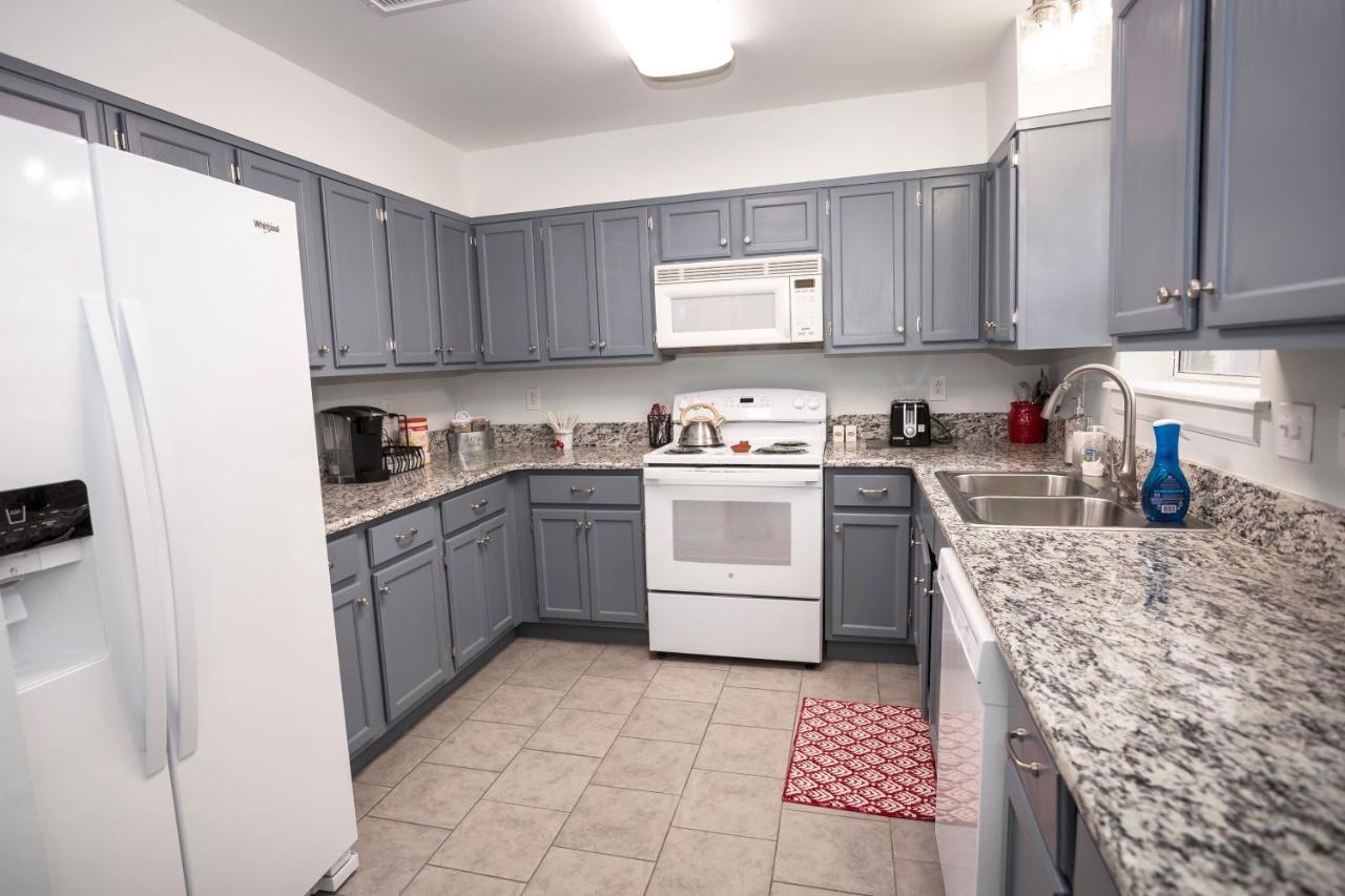 Elegant 3 Bedroom Apt With Free Parking And Balcony Nashville Extérieur photo